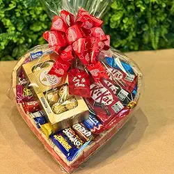 Cesta de Chocolate em Formato de Coração